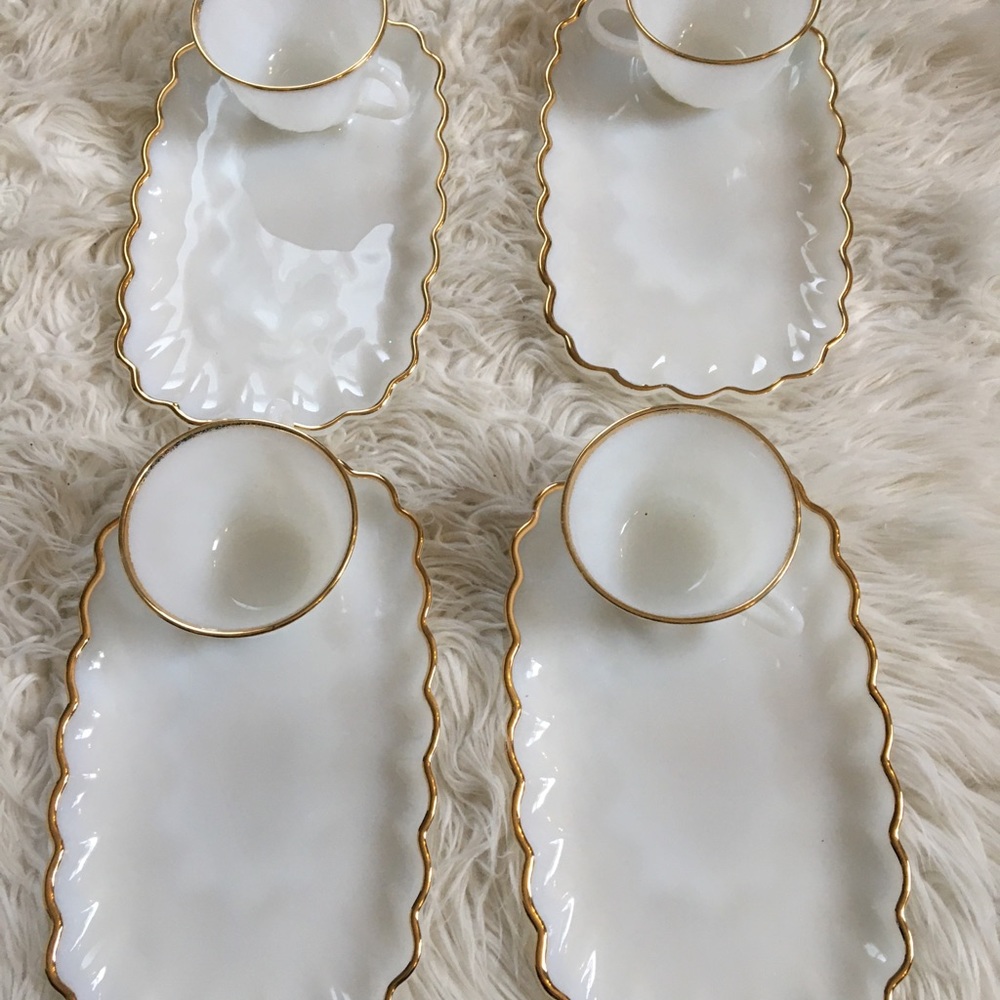 Set 4 night meal plates